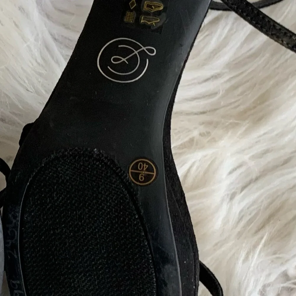 Chinese Laundry Black Strappy Heels Size 9